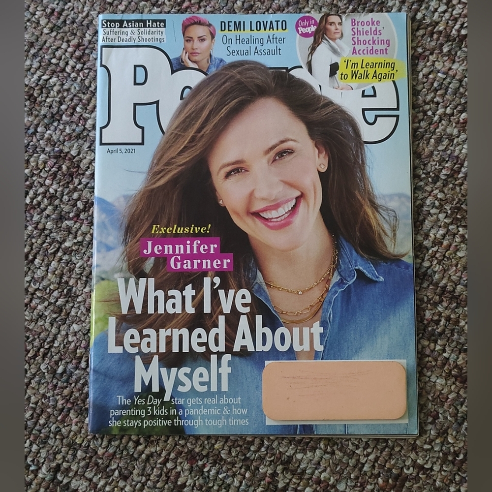 People Magazine April 2021 Issue